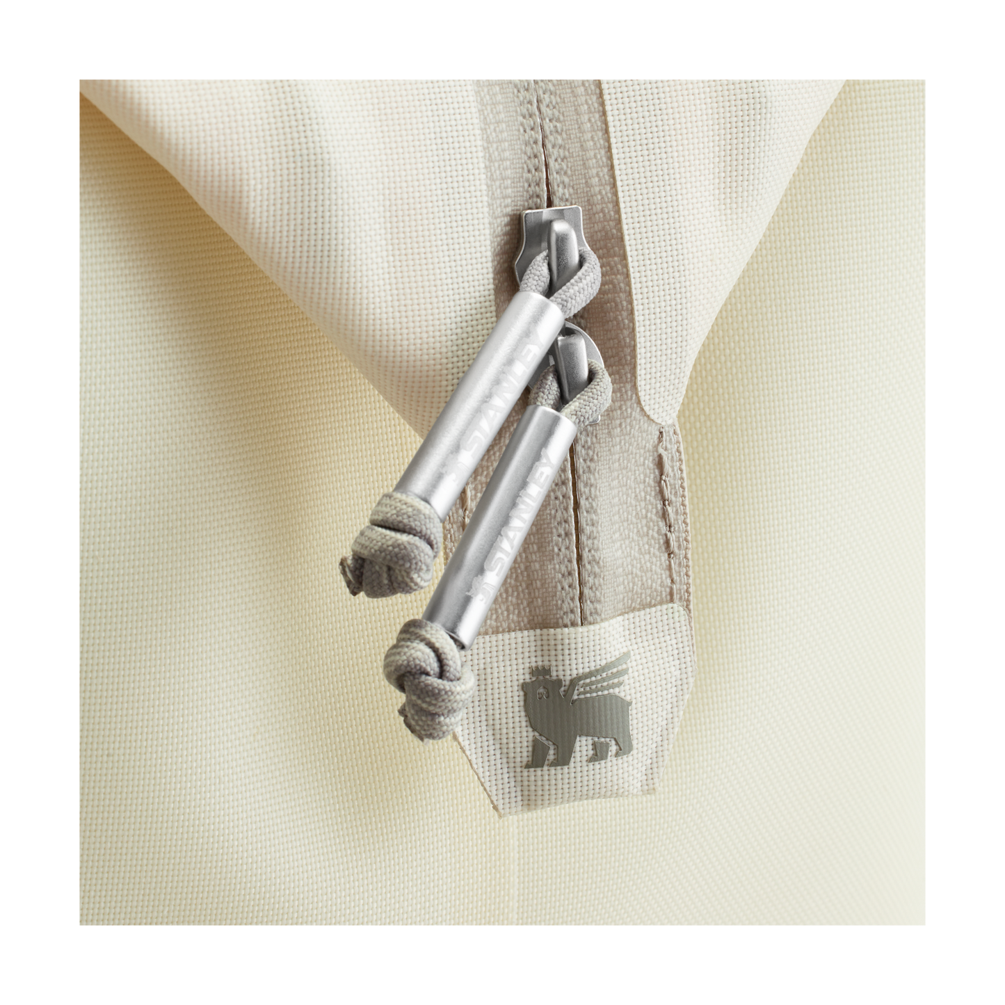 Stanley All Day Julienne Lunchbox Zipper in Cream